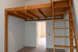 WG-GEEIGNET: 2-Zimmer-Wohnung mit hohen Decken und neuem Tageslichtbad – Grupellostraße 16, 40210 Stadtmitte, Düsseldorf – Vorschaubild 6
