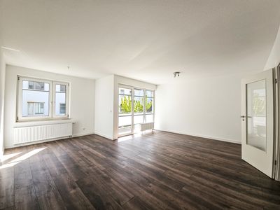 Frisch renovierte 3-Zimmer-Wohnung (79 m²) mit Balkon und Stellplatz