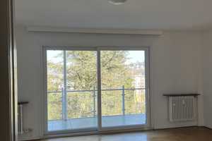 Ansprechende 4-Raum-Wohnung mit Balkon in Siegens bester Lage mit Blick ins Grüne – Siegen-Wittgenstein (Kreis) – Vorschaubild 7