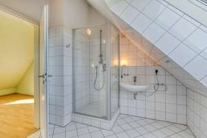 Traumhaftes Haus zum Direktbezug, mit schönem Schwimmteich in Köln-Blumenberg – Die vollständige Adresse der Immobilie erhältst du vom Anbieter., 50765 Blumenberg, Köln – Vorschaubild 7