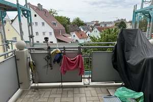 KNIPFER`S IMMOBILIENSCHÄTZE - Sichere Kapitalanlage: Vermietetes Apartment mit TG & Südbalkon