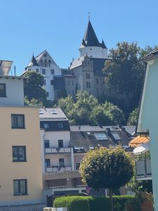 Top: 4 Zi Wohnung in Toplage, KFW 55 Niedrigenergie, FBH, gr. Balkon, zentrale Lage