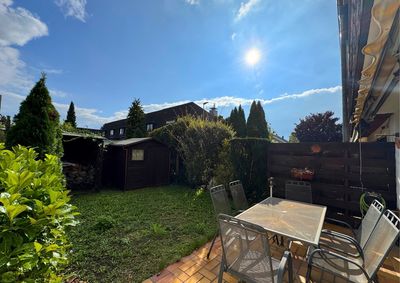 Gepflegtes Einfamilienhaus mit sonnigem Garten und Garage