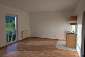 Geräumiges Apartment mit bodentiefen Fenstern u. Single-Küche in guter Lage direkt am Klinikum! – Drackendorfer Str. a.A., 7747 Neulobeda, Jena – Vorschaubild 2
