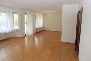 Entspannen auf Riesenbalkon: 4-Zimmer-Wohnung in Kassel-Kirchditmold. Provisionsfrei - ohne Makler – Die vollständige Adresse der Immobilie erhältst du vom Anbieter., 34130 Kirchditmold, Kassel – Vorschaubild 9