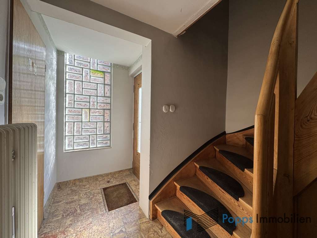 Immobilie in Kelkheim - Geräumiges Wohn- und Geschäftshaus mit viel Potenzial - Bild 3