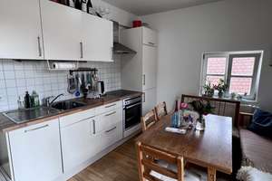 Charmante 3-Zimmer-Wohnung in denkmalgeschütztem Altstadthaus mit Balkon und Domblick – Die vollständige Adresse der Immobilie erhältst du vom Anbieter., 93047 Innenstadt, Regensburg – Vorschaubild 5