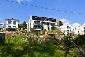 Luxuriöse-Neuwertige 3 Zimmerwohnung mit sehr großer Terrasse in exponierter Lage