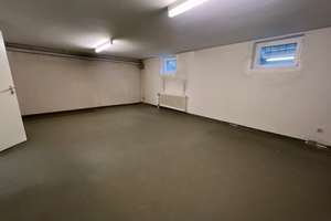 Nur 20 Gehmin. zur Elbe! Ruh. EndRH mit viel Potenzial, gr. Vollkeller + Einzelgarage in Blankenese  – Die vollständige Adresse der Immobilie erhältst du vom Anbieter., 22587 Blankenese, Hamburg – Vorschaubild 19