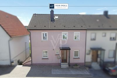 Großes Haus mit vielen Möglichkeiten und Bonusgrundstück mit Garage und Carport