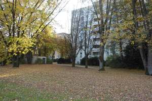 Provisionsfrei-Helle und großzügig geschnittene Wohnung mit Südbalkon - Laminat- Gäste-WC – Streitbergstr. 2, 81249 Aubing-Süd, München – Vorschaubild 2