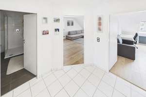 Moderne 2,5-Zimmer-Dachgeschosswohnung mit Stellplatz in Eil – 51145 Eil, Köln – Vorschaubild 8