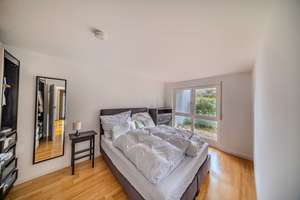 Stilvolles Split-Level-Wohnen: Terrasse, Garten und herrliche Aussicht über Stuttgart – Weinbergweg 18, 70569 Dachswald, Stuttgart – Vorschaubild 9