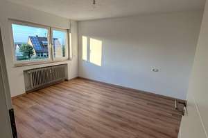 Modernisierte 3-Zimmer-Wohnung mit Balkon in Asperg