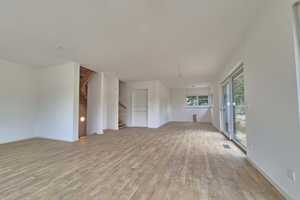 Pflegeleichter Garten mit Terrasse – Kirchbergstraße 14e, 85402 Freising (Kreis) – Vorschaubild 7