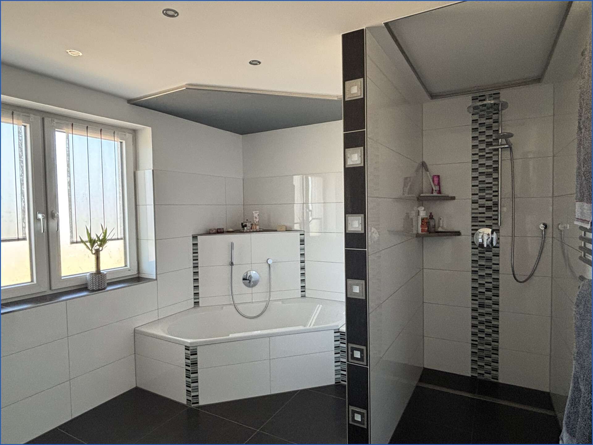 Immobilie in Schrobenhausen - Stilvolle Landhausvilla 
- energieeffizient und repräsentativ! - Bild 2