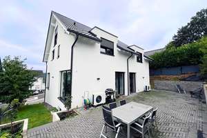 🏡 luxuriöse & neuwertige Doppelhaushälfte mit hochfertiger Ausstattung & einzigartigem Design – Die vollständige Adresse der Immobilie erhältst du vom Anbieter., 51647 Gummersbach – Vorschaubild 20