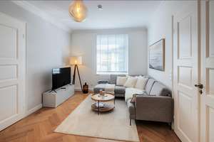 Möbliert: Wohnen mit Stil: Altbaucharme & Moderne – Die vollständige Adresse der Immobilie erhältst du vom Anbieter., 80634 Neuhausen, München – Vorschaubild 3