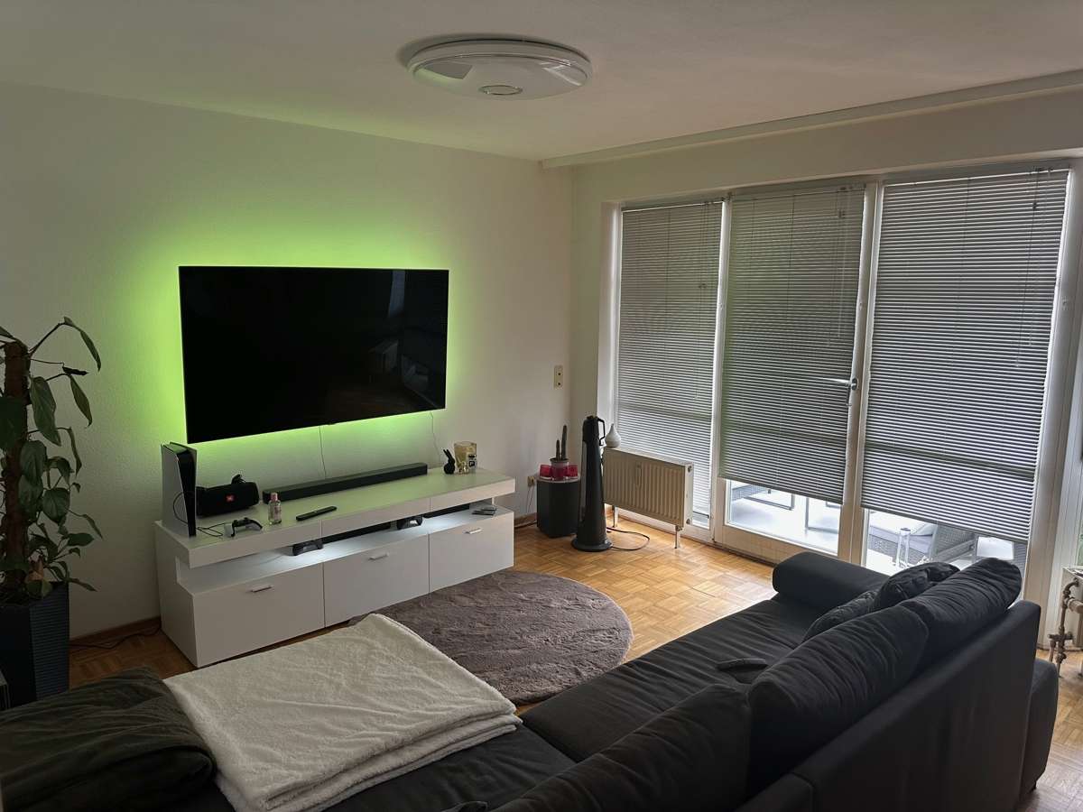 Immobilie in Darmstadt - Kauf in Erbpacht: Lichtdurchflutete Wohnung mit Süd-Balkon im 3. OG, mit Tiefgarage und Fahrstuhl - Bild 3