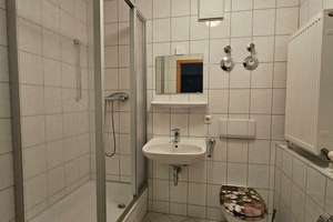 Gemütliche 2 Raum Wohnung mit Balkon im Zentrum – Zöllnerstr. 7, 9111 Zentrum, Chemnitz – Vorschaubild 2