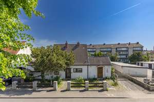 Großes Baugrundstück mit Bestand zum Bodenrichtwert in ruhiger Lage von Wersten – Die vollständige Adresse der Immobilie erhältst du vom Anbieter., 40591 Wersten, Düsseldorf – Vorschaubild 2