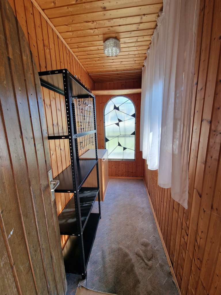 Immobilie in Neresheim - Charmanter Bungalow auf 871 m² Grundstück – modernisiert, Glasfaser und ruhige Lage in Kösingen! - Bild 2