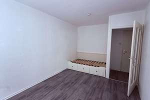 Teilmöblierte 1 Zimmer Wohnung in best Lage von Stuttgart West – Die vollständige Adresse der Immobilie erhältst du vom Anbieter., 70178 Rotebühl, Stuttgart – Vorschaubild 2
