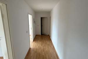 Großzügige DG 2-Zimmer mit Laminat, EBK, Balkon und Wannenbad!  – Hainstraße 85, 9130 Sonnenberg, Chemnitz – Vorschaubild 6