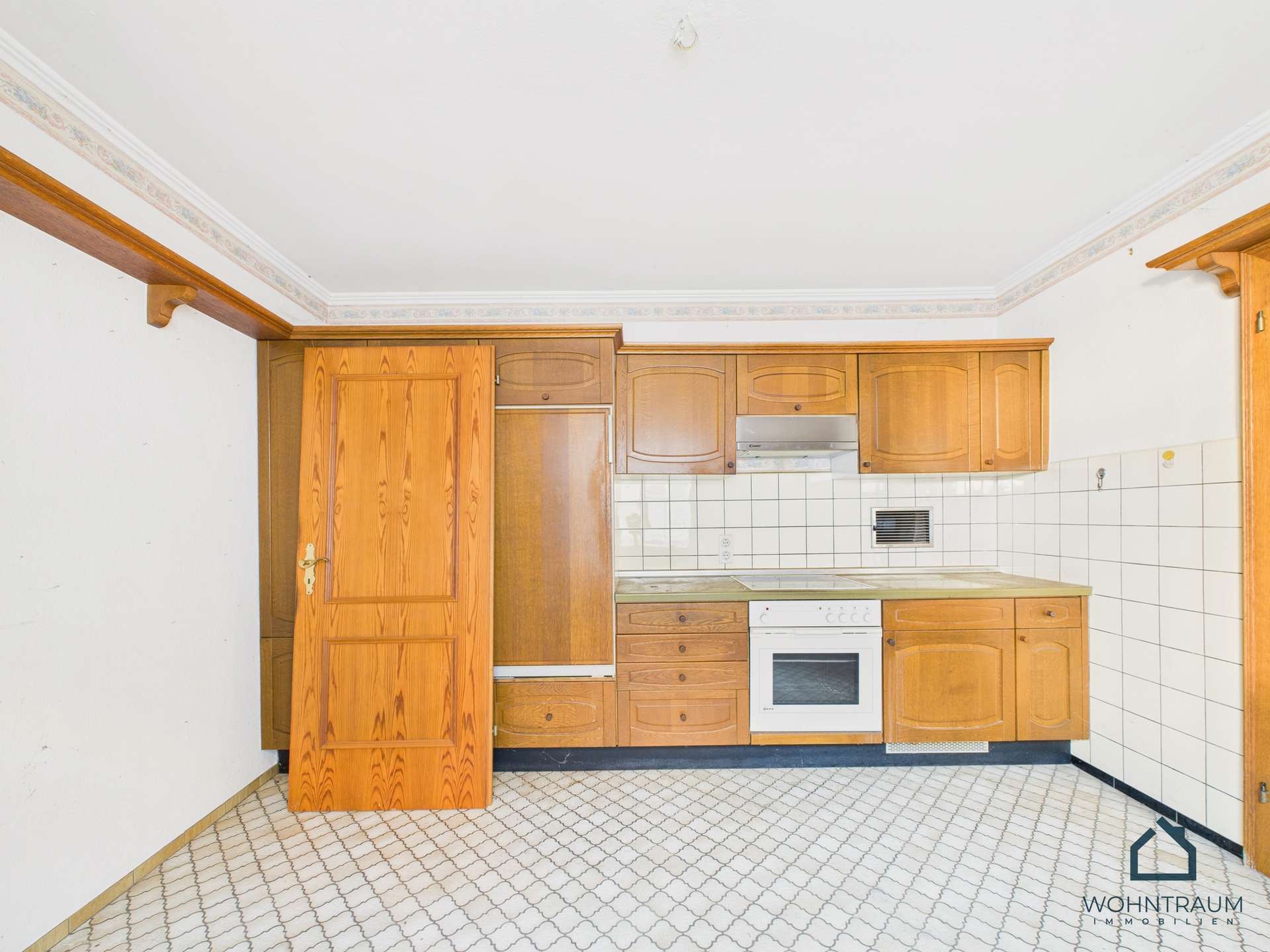 Immobilie in Ettenheim - Jetzt oder nie: 155 m² Haus mit 6 Zimmern und Garten – seltene Chance in Ettenheim - Bild 0