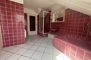 Familienglück im großen Traumhaus mit Garten und Garage – Wesel (Kreis) – Vorschaubild 23