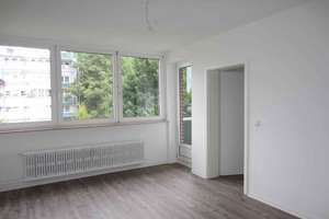Gut aufgeteilte 2-Zimmer-Wonung mit Balkon in grüner Lage! – Am Teichstück 42, 45309 Schonnebeck, Essen – Vorschaubild 2