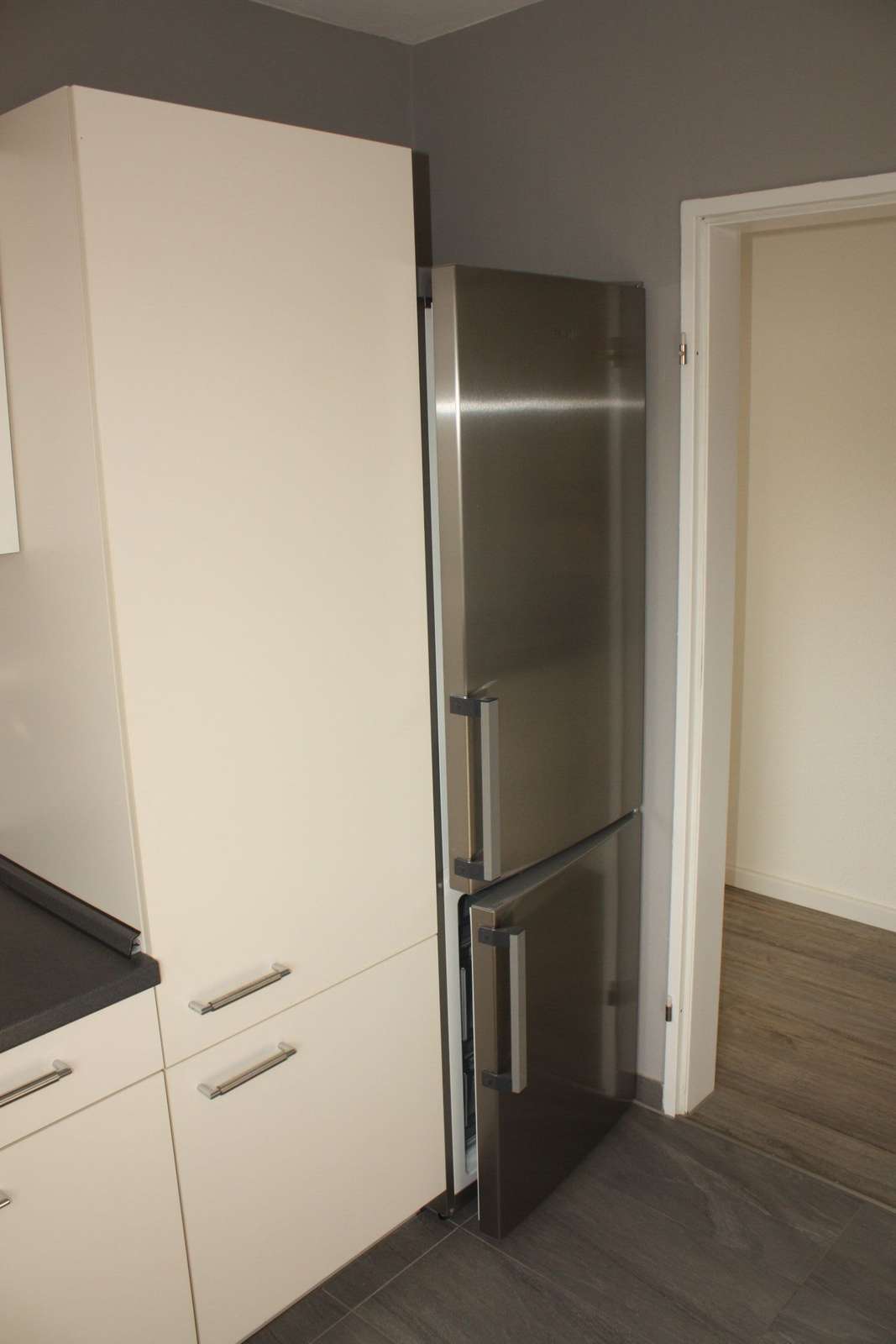 Ideal für Studenten: Moderne 3-Zimmer-Wohnung mit gemütlichem Balkon und praktischer Einbauküche 