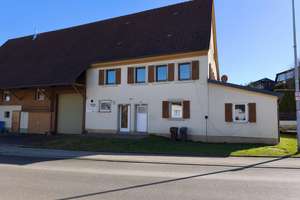Geräumige 5-Zimmer Doppelhaushälfte mit Garage in Haigerloch – Die vollständige Adresse der Immobilie erhältst du vom Anbieter., 72401 Haigerloch – Vorschaubild 2
