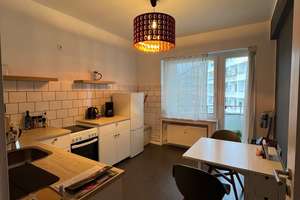 Helle, vollmöblierte 1,5-Zimmer-Wohnung mit 2 Balkonen in Düsseldorf-Derendorf – Weißenburgstraße 57, 40476 Derendorf, Düsseldorf – Vorschaubild 1
