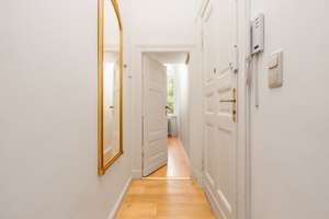 Helle Drei-Zimmer-Altbauwohnung im Hinterhaus mit Stuck und unverbaubarem Blick in den Park – Hasenheide 61, 10967 Neukölln (Ortsteil), Berlin – Vorschaubild 26