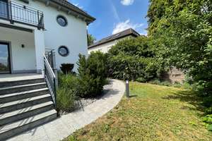Einziehen und Wohlfühlen! Generalsaniertes EFH in Top-Lage von Kumpfmühl - FREI – Die vollständige Adresse der Immobilie erhältst du vom Anbieter., 93051 Kumpfmühl-Ziegetsdorf-Neuprüll, Regensburg – Vorschaubild 9