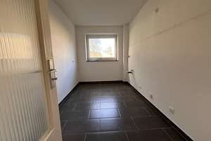 Geräumige 2-Zimmer Wohnung mit Balkon in Vohwinkel! – Engelshöhe 65, 42329 Vohwinkel, Wuppertal – Vorschaubild 5