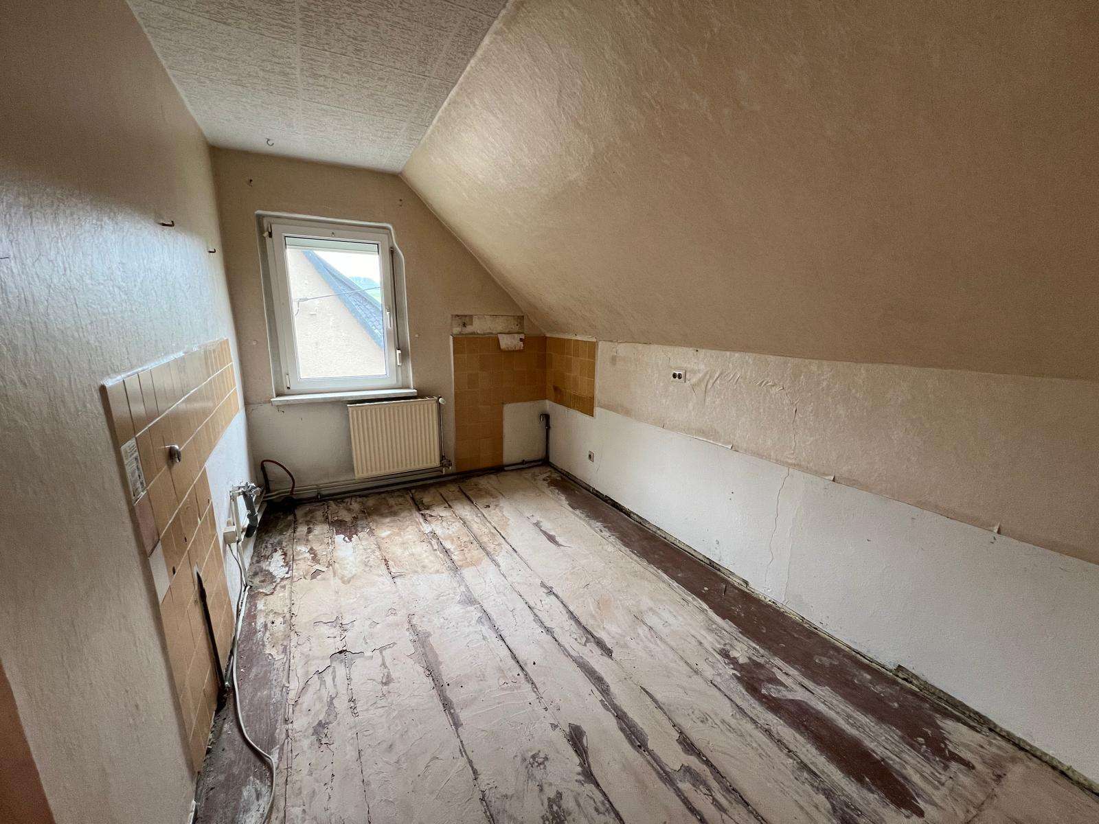 Immobilie in Mülsen - Hier können Sie sich noch nach Ihren Wünschen verwirklichen ! - Bild 2