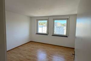 Lichtdurchflutete 2,5-Zimmer-Wohnung mit 2 Balkonen am Hölderlinplatz – Kornbergstr 50, 70176 Hölderlinplatz, Stuttgart – Vorschaubild 16