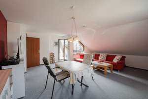 Familien & Paare aufgepasst! 4-Zi.-DG-Whg. in Sontheim ca. 101m², Loggia, 2x TG & flexibler Nutzung – Die vollständige Adresse der Immobilie erhältst du vom Anbieter., 74081 Sontheim, Heilbronn – Vorschaubild 2