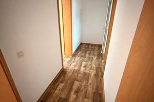 Helle 2 Zimmer Wohnung, frisch renoviert. Sofort verfügbar.  – Hugo-Luther-Straße 11, 38118 Westliches Ringgebiet, Braunschweig – Vorschaubild 1