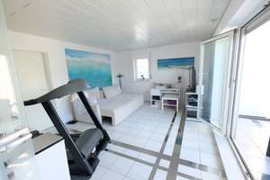 * Eleganter Lifestyle auf 2 Etagen mit Dachterrasse und 2 Stellplätzen * – Die vollständige Adresse der Immobilie erhältst du vom Anbieter., 71229 Leonberg – Vorschaubild 3