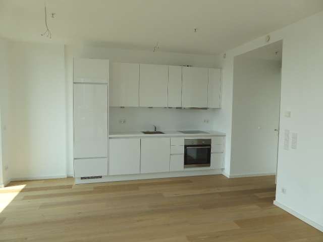 Eden Tower 3-Zimmerwohnung V-E-R-M-I-E-T-E-T... image 4