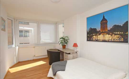 Möblierte, helle 2-Zimmer-Wohnung, Nähe Hauptbahnhof  und Uni mit besonderem Schnitt