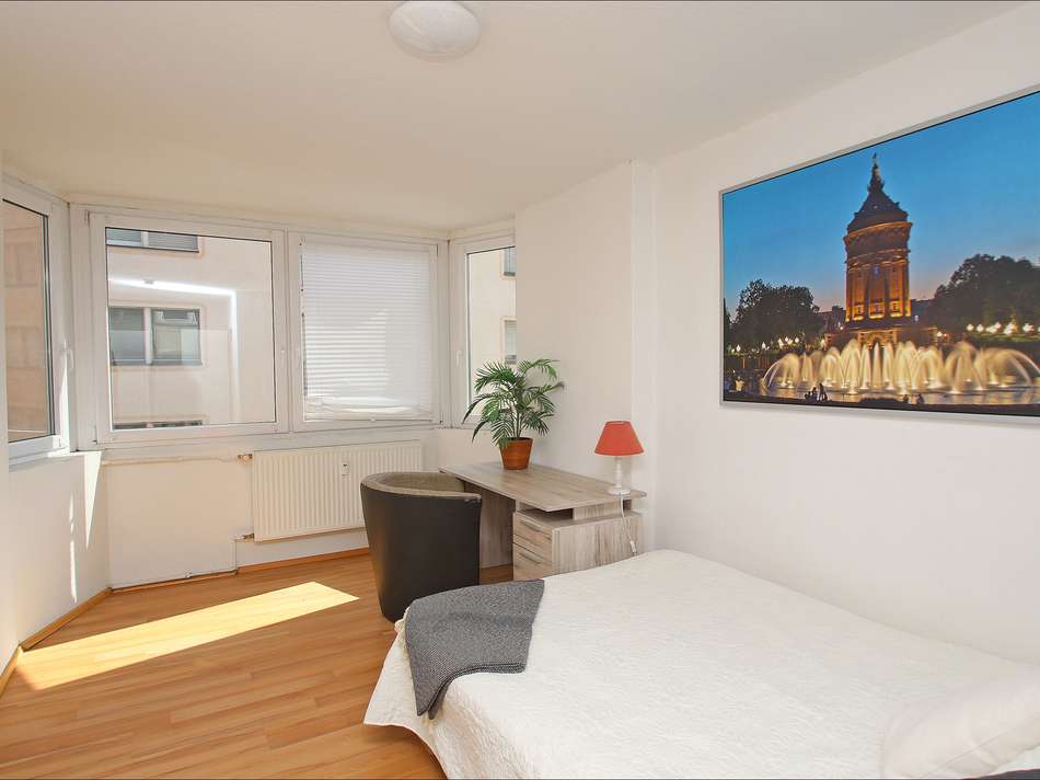Besonderes Schlafzimmer mit Gl