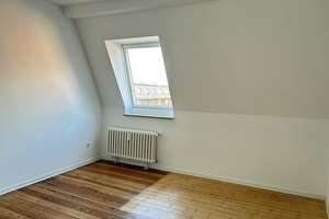 Dachgeschosswohnung mit Charme – Eekberg 8, 24149 Neumühlen-Dietrichsdorf, Kiel – Vorschaubild 2