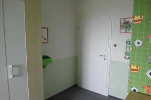 Sofort einziehen! 2014er Massivhaus mit niedrigen Nebenkosten, Einbauküche und drei Garagen! – Hameln-Pyrmont (Kreis) – Vorschaubild 11