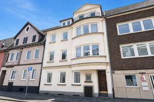 STILVOLL INVESTIEREN – 3-ZIMMER MIT BALKON UND BLICK AUF DEN WASSERTURM – Die vollständige Adresse der Immobilie erhältst du vom Anbieter., 41063 Am Wasserturm, Mönchengladbach – Vorschaubild 3