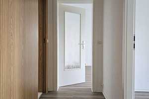 3-Raumwohnung mit Dusche und Balkon in Döbeln Ost – Lommatzscher Straße 3, 4720 Mittelsachsen (Kreis) – Vorschaubild 5