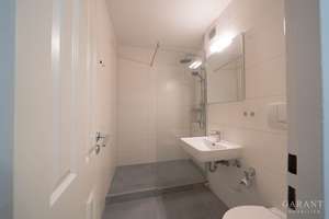  Lichtdurchflutete 3 Zimmer-Wohnung in München-Moosach - Mit Balkon, Loggia & moderner Sanierung – Die vollständige Adresse der Immobilie erhältst du vom Anbieter., 80992 Moosach-Bahnhof, München – Vorschaubild 5